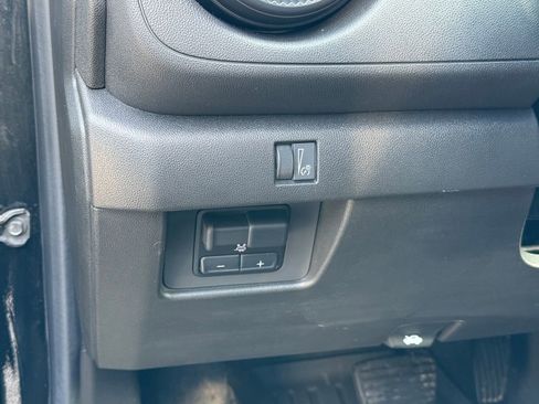 Certified 2023 Chevrolet Colorado Trail Boss w/ LPO, Dark Essentials Package image 17