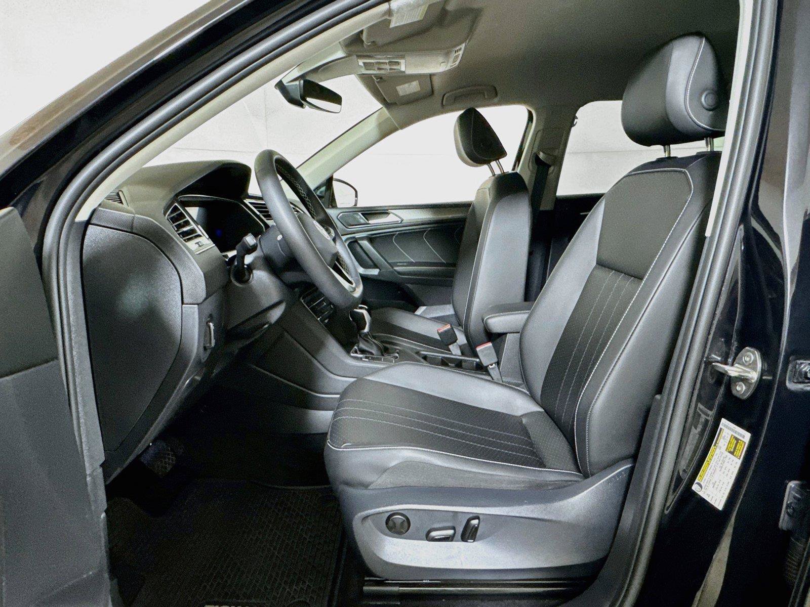 Used 2023 Volkswagen Tiguan SE FWD image 19