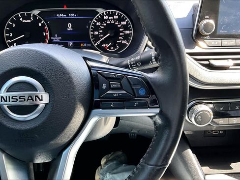 Used 2022 Nissan Altima 2.5 SV w/ SV Premium Package FWD image 49