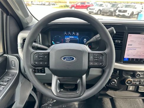 New 2026 Ford F350 XLT w/ XLT Premium Package AWD/4WD image 17
