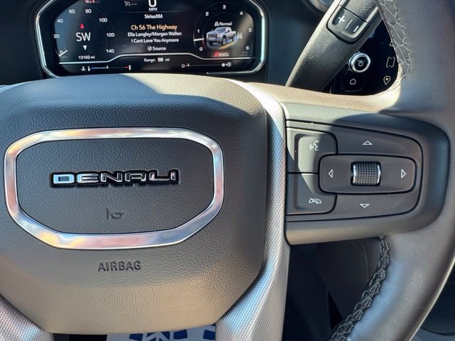 Used 2025 GMC Sierra 3500 Denali w/ Denali Reserve Package AWD/4WD image 31