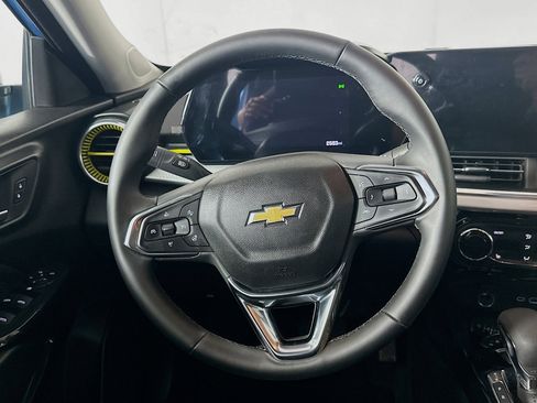 Used 2026 Chevrolet Trax LT w/ Driver Confidence Package image 18