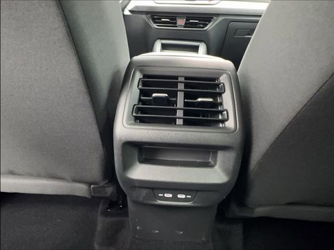Used 2025 Volkswagen Tiguan S FWD image 37