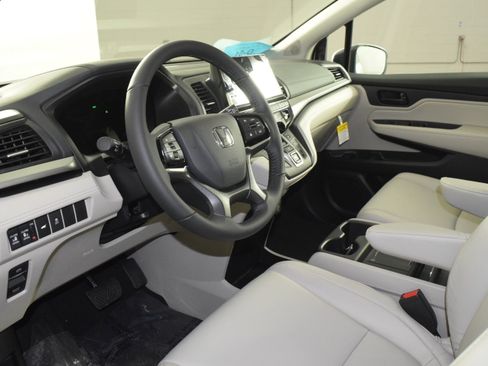 New 2026 Honda Odyssey EX-L image 2