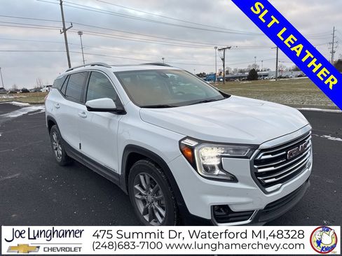 Used 2023 GMC Terrain SLT w/ LPO, Floor Liner Package image 2