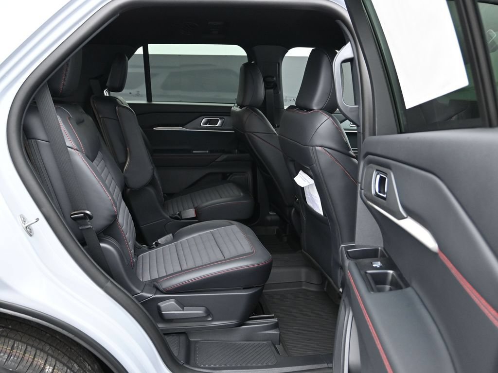 New 2026 Ford Explorer ST-Line w/ ST-Line Street Pack RWD image 26