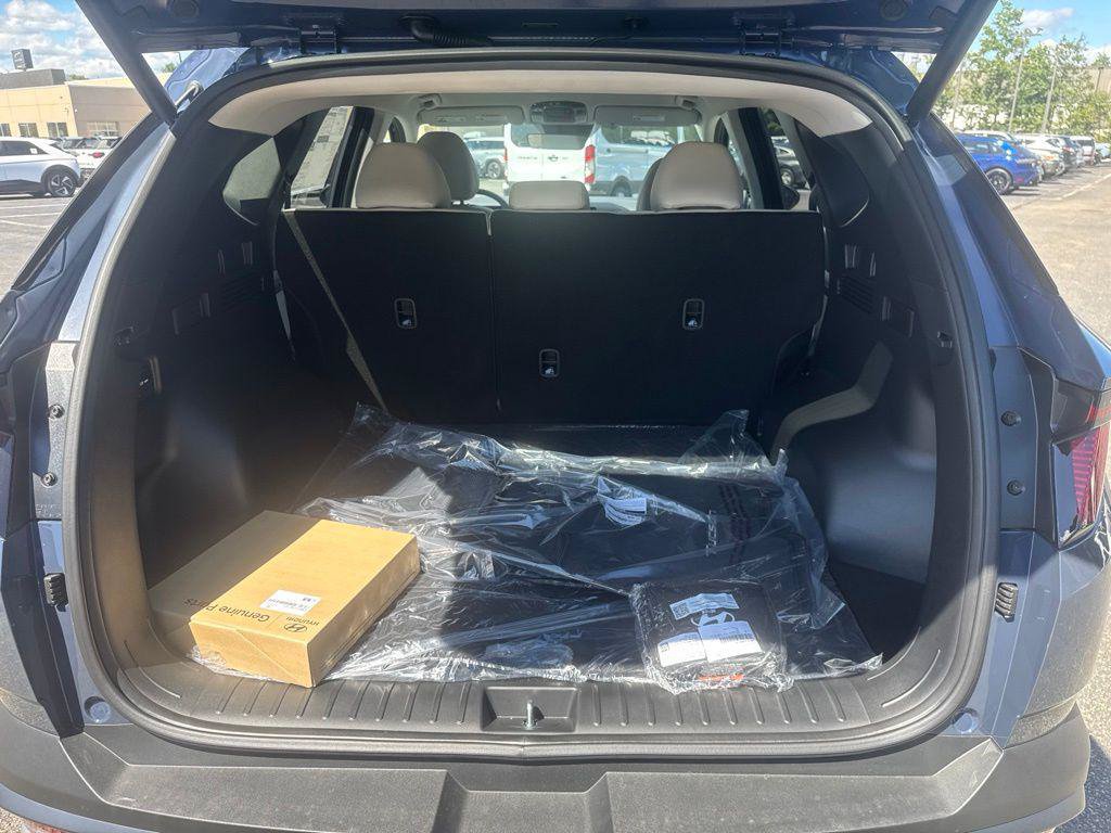 New 2026 Hyundai Tucson SEL Plus FWD image 8