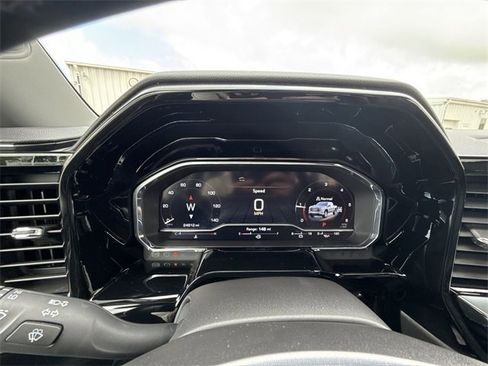 Used 2023 GMC Sierra 1500 SLT w/ SLT Premium Plus Package image 44