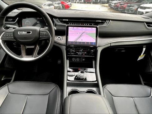 New 2025 Jeep Grand Cherokee L Limited w/ Black Appearance Package image 6