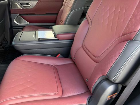 New 2026 INFINITI QX80 Autograph w/ Premium Cargo Package image 24