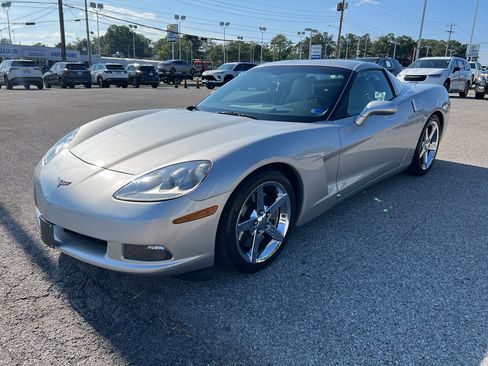 Used 2008 Chevrolet Corvette Coupe w/ Preferred Equipment Group RWD image 1