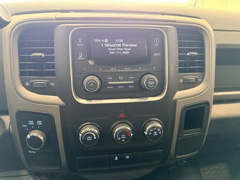 Used 2014 RAM 1500 Express image 27