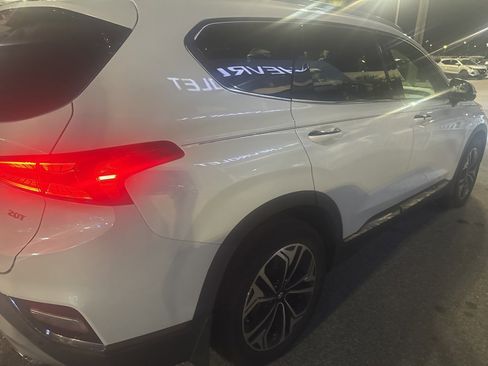 Used 2020 Hyundai Santa Fe Limited image 3