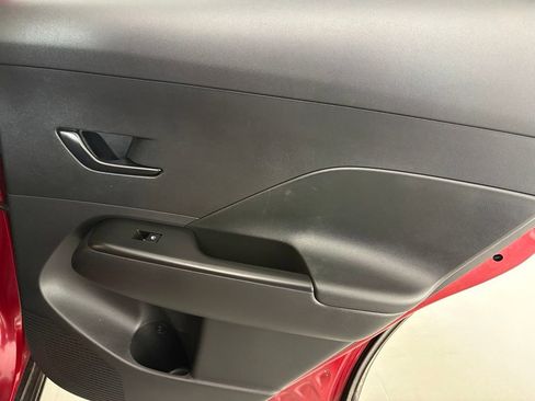 Used 2024 Hyundai Kona SE FWD image 38