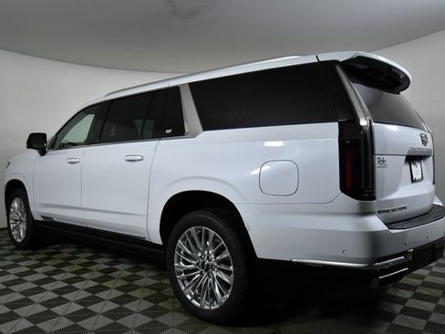 Used 2026 Cadillac Escalade ESV Luxury w/ LPO, Floor Liner Package image 3