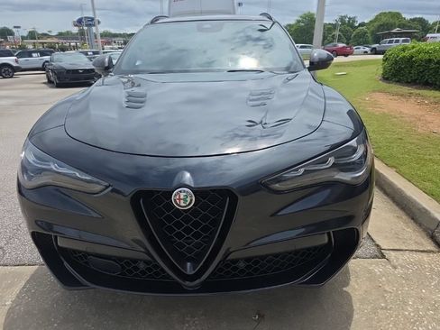 Used 2024 Alfa Romeo Stelvio Quadrifoglio AWD/4WD image 6