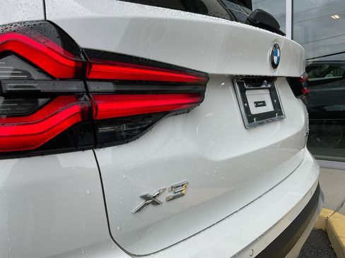 Used 2024 BMW X3 xDrive30i w/ Premium Package w/ZPA image 14