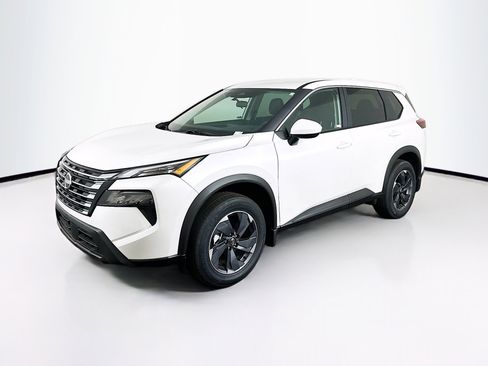Used 2026 Nissan Rogue SV FWD image 3