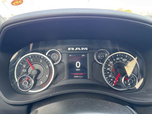 Used 2023 RAM 2500 Big Horn w/ Night Edition image 12