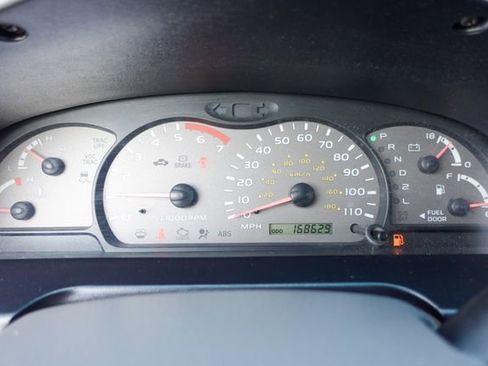 Used 2004 Toyota Sequoia SR5 image 16