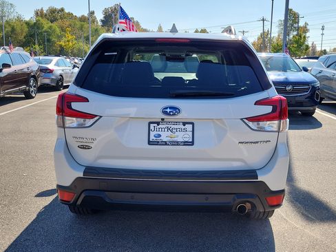 Used 2022 Subaru Forester Limited w/ Popular Package #3 image 4