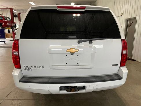 Used 2012 Chevrolet Suburban LT AWD/4WD image 7