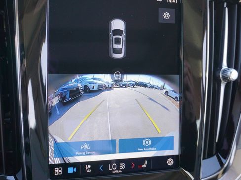 Used 2023 Volvo S60 B5 Plus w/ Climate Package image 15