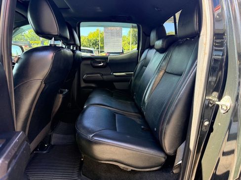 Used 2019 Toyota Tacoma TRD Pro image 31