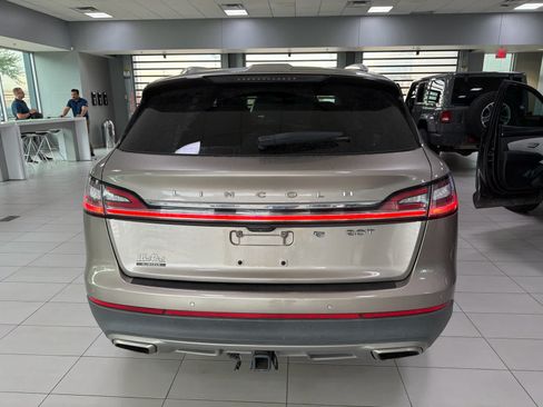 Used 2019 Lincoln Nautilus Select FWD image 8