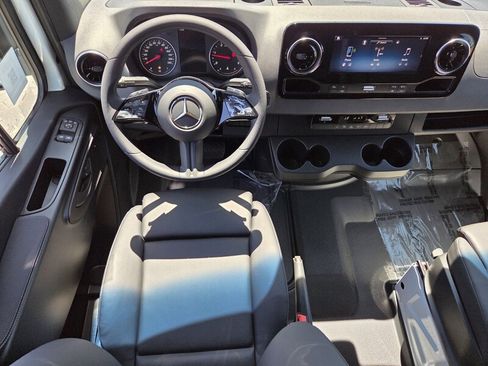 New 2026 Mercedes-Benz Sprinter 2500 image 19