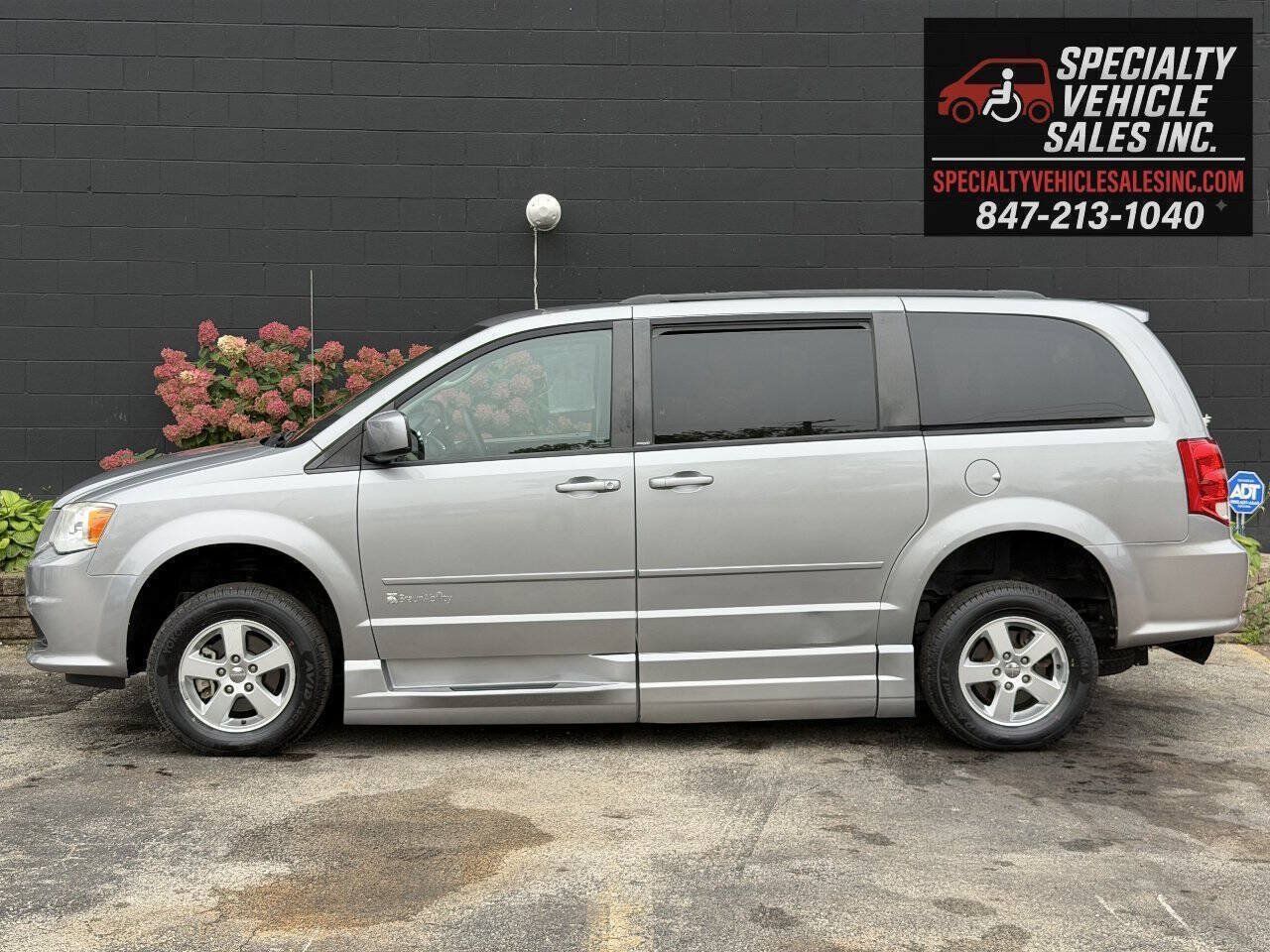 Used 2013 Dodge Grand Caravan SXT FWD image 8