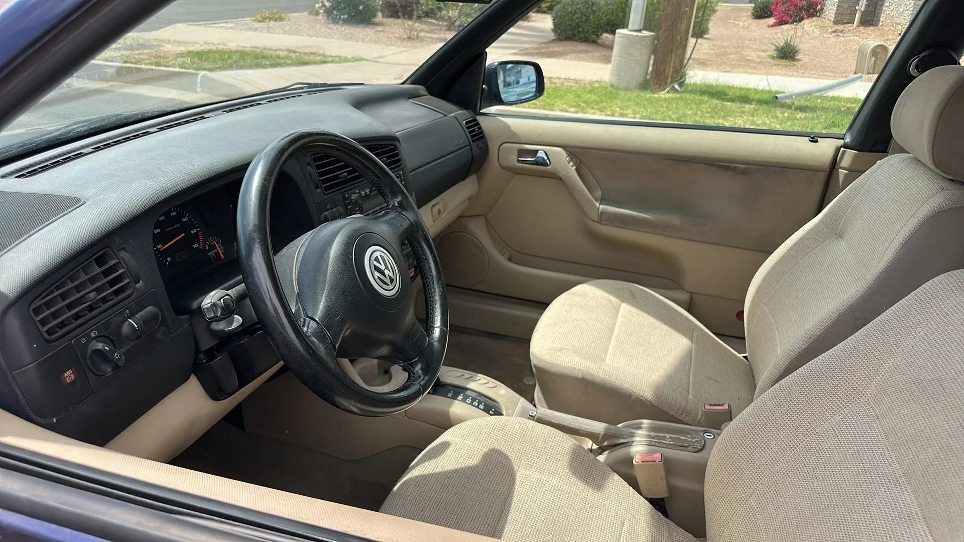 Used 2002 Volkswagen Cabrio GLS FWD image 31