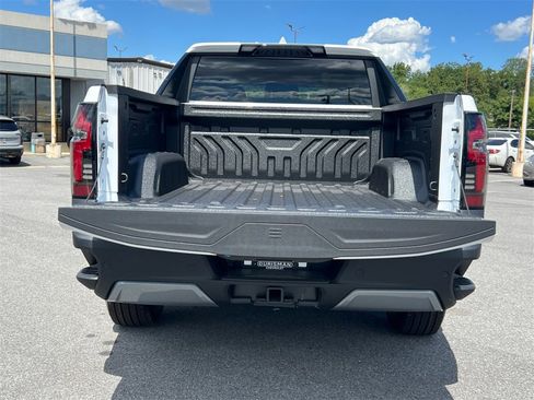 New 2026 Chevrolet Silverado EV LT image 16