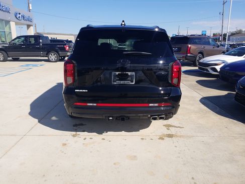 Used 2025 Hyundai Palisade Calligraphy image 6