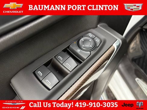 Used 2021 Chevrolet Silverado 1500 LT AWD/4WD image 11