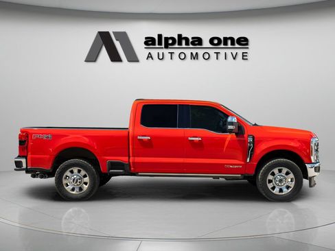 Used 2023 Ford F250 Lariat w/ Lariat Ultimate Package AWD/4WD image 4