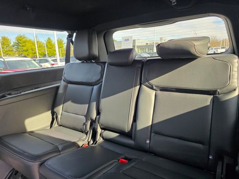 New 2025 Ford Expedition Max Platinum w/ Stealth Performance Package image 11