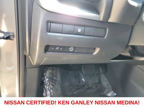 Certified 2023 Nissan Rogue SV AWD/4WD image 34
