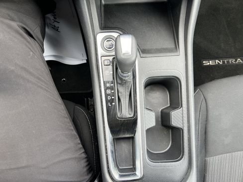 Used 2024 Nissan Sentra SV image 21