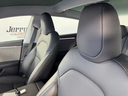 Used 2025 Tesla Model 3 Long Range RWD image 9