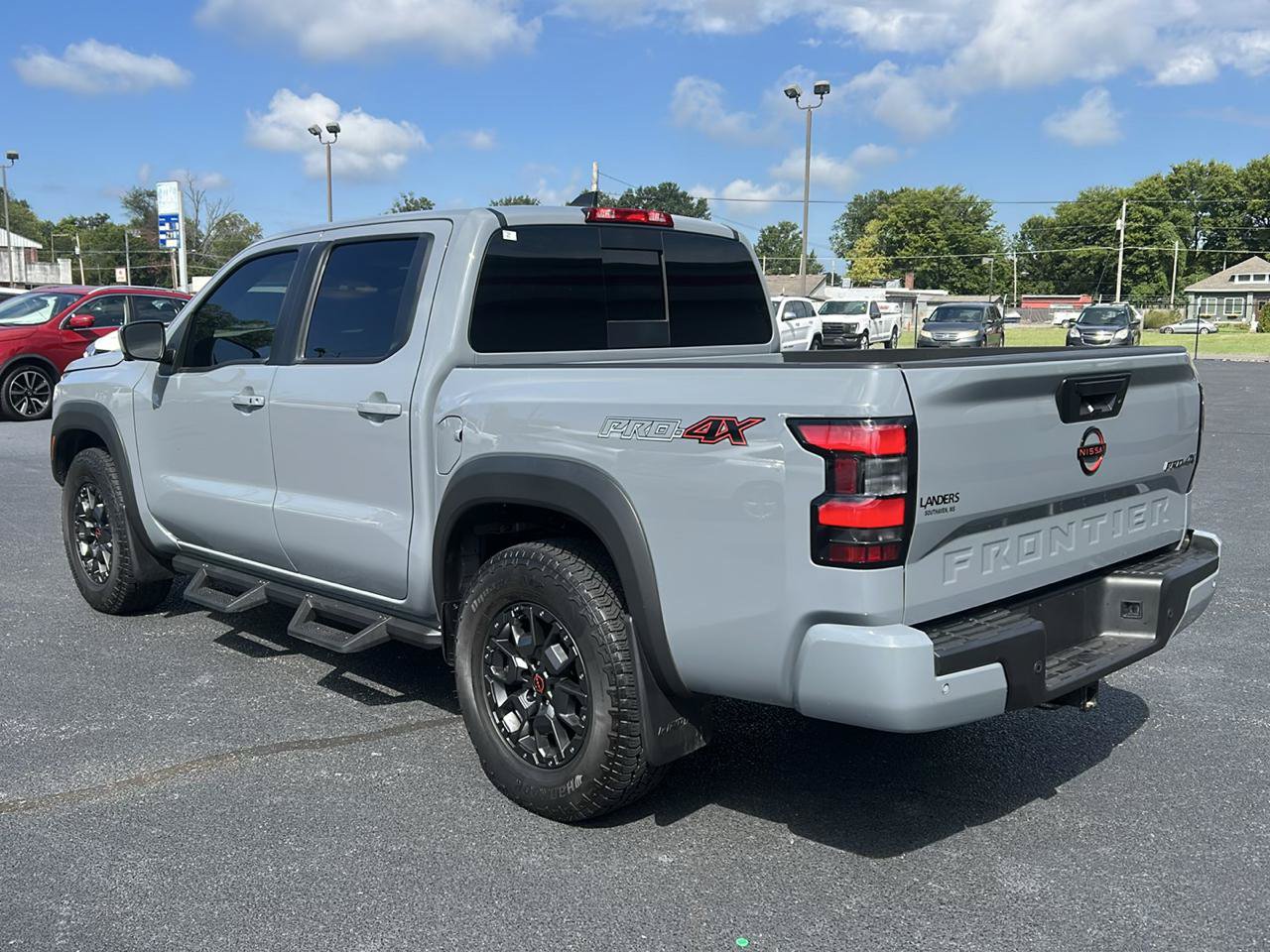 Used 2023 Nissan Frontier PRO-4X w/ Pro-4X Premium Package AWD/4WD image 7