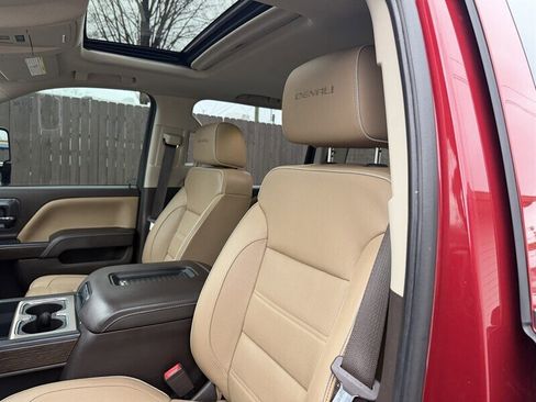 Used 2018 GMC Sierra 3500 Denali w/ Duramax Plus Package image 23
