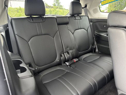 Used 2023 Honda Pilot Elite image 16