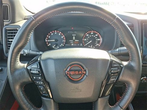 Used 2024 Nissan Frontier PRO-4X w/ Off-Road Protection Package image 18