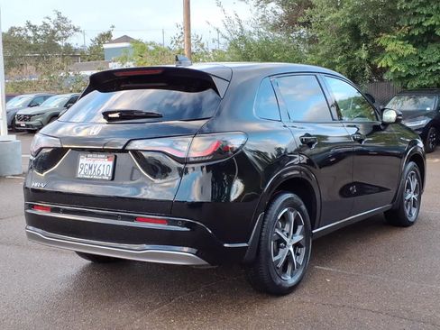Used 2023 Honda HR-V EX-L image 4