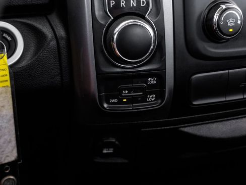 Used 2021 RAM 1500 Classic SLT image 21