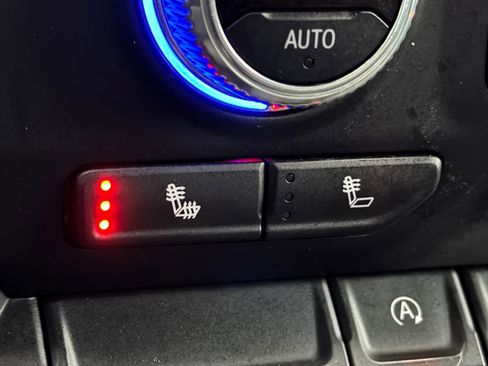 Used 2019 GMC Sierra 1500 SLE image 18