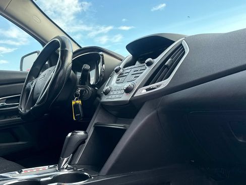 Used 2017 GMC Terrain SLE FWD image 28