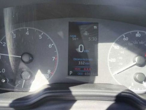 Used 2024 Toyota Corolla LE image 5