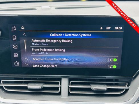 Used 2024 Chevrolet Trax LT w/ Driver Confidence Package image 7